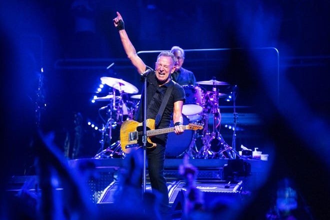 Bruce Springsteen and the E Street Band returned to the road Feb. 1 in Tampa, Florida, with their usual gusto.