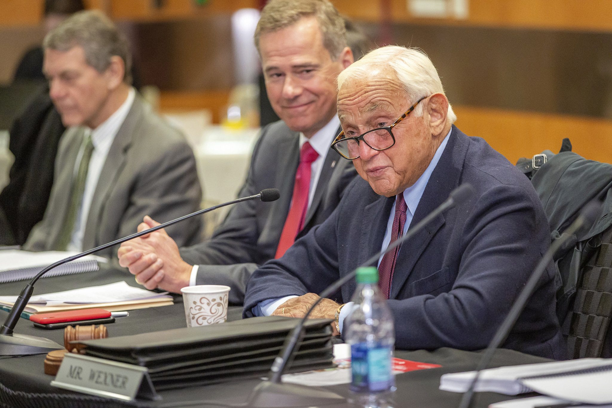 Les Wexner predicts Columbus will soon be an AI and medical tech hub