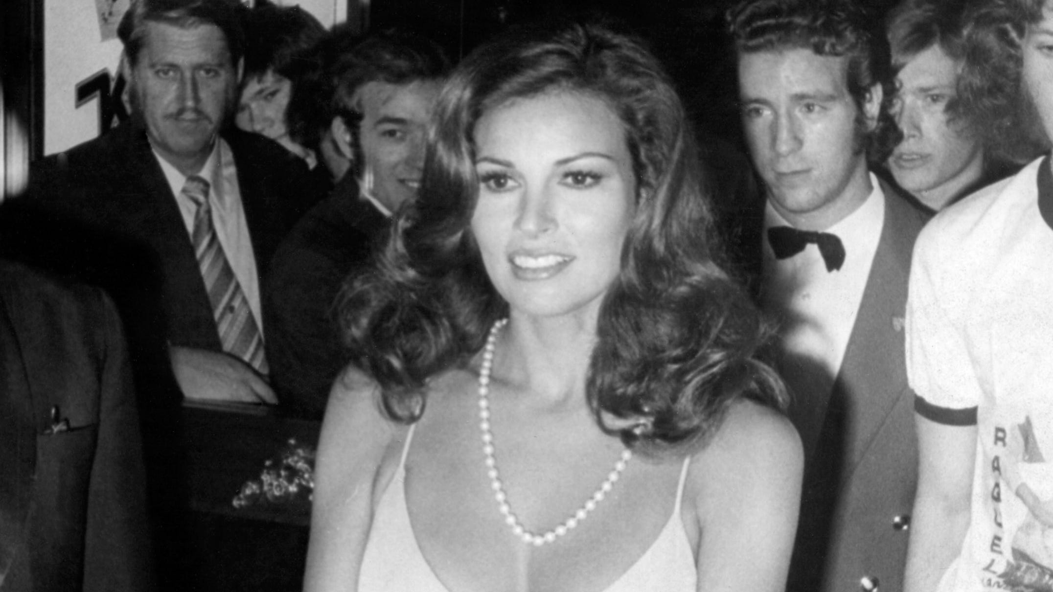 Reese Witherspoon, Chris Meloni, more stars react to Raquel Welch's death: 'We've lost a true icon'