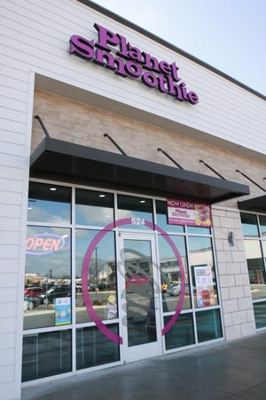 Planet Smoothie abrió su primera tienda en la Ciudad de Panamá en 524 Hawkins Ave en el centro comercial Bay City Point.