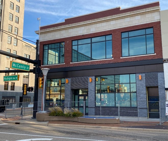 New Holland Brewing Co. plans to hire more than 70 employees ahead of the opening of its new downtown Battle Creek brewpub at 64 W. Michigan Ave. in March.