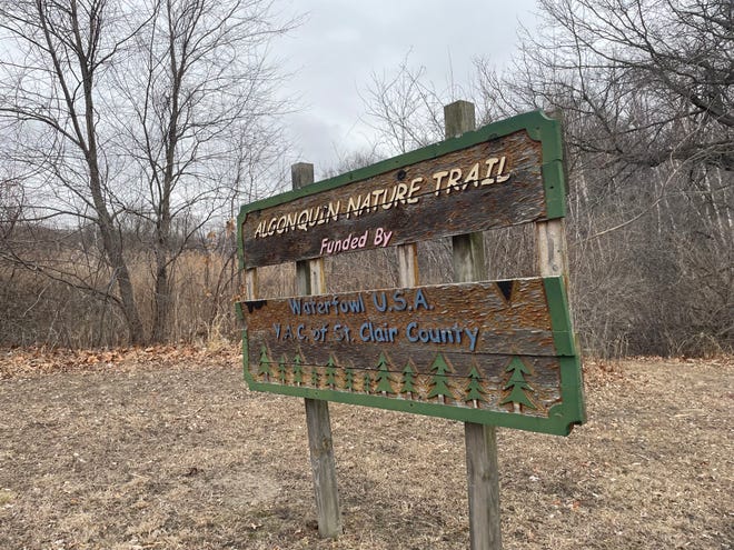One of the run down signs near the Algonquin Elementary School outdoor classroom on Feb. 16, 2023.