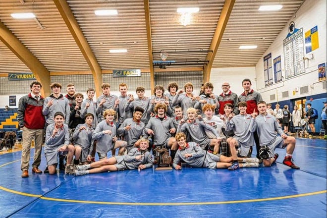 The Portland wrestling team is heading to the team state tournament.