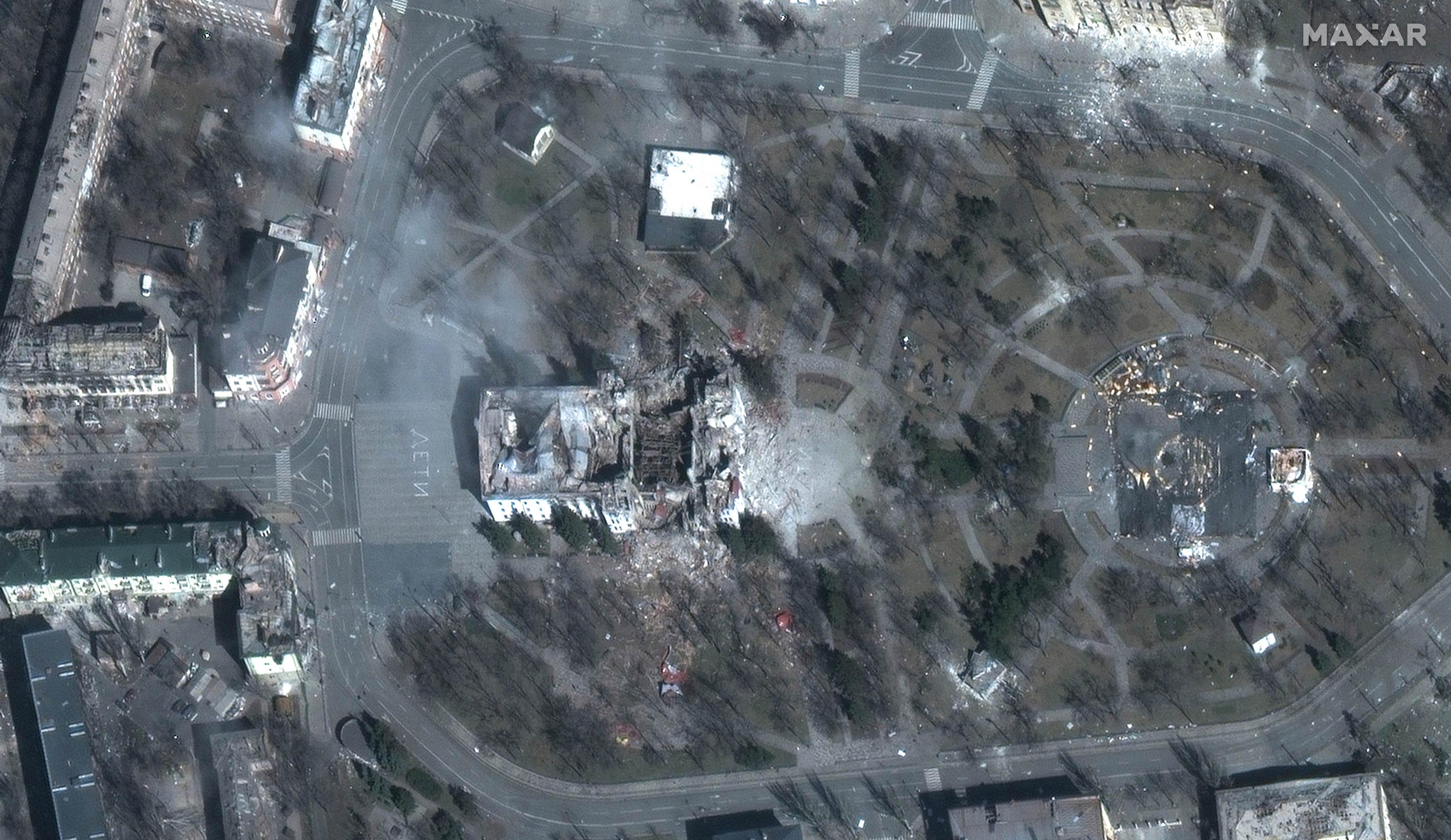 Before and after images of the war in ukraine one year later