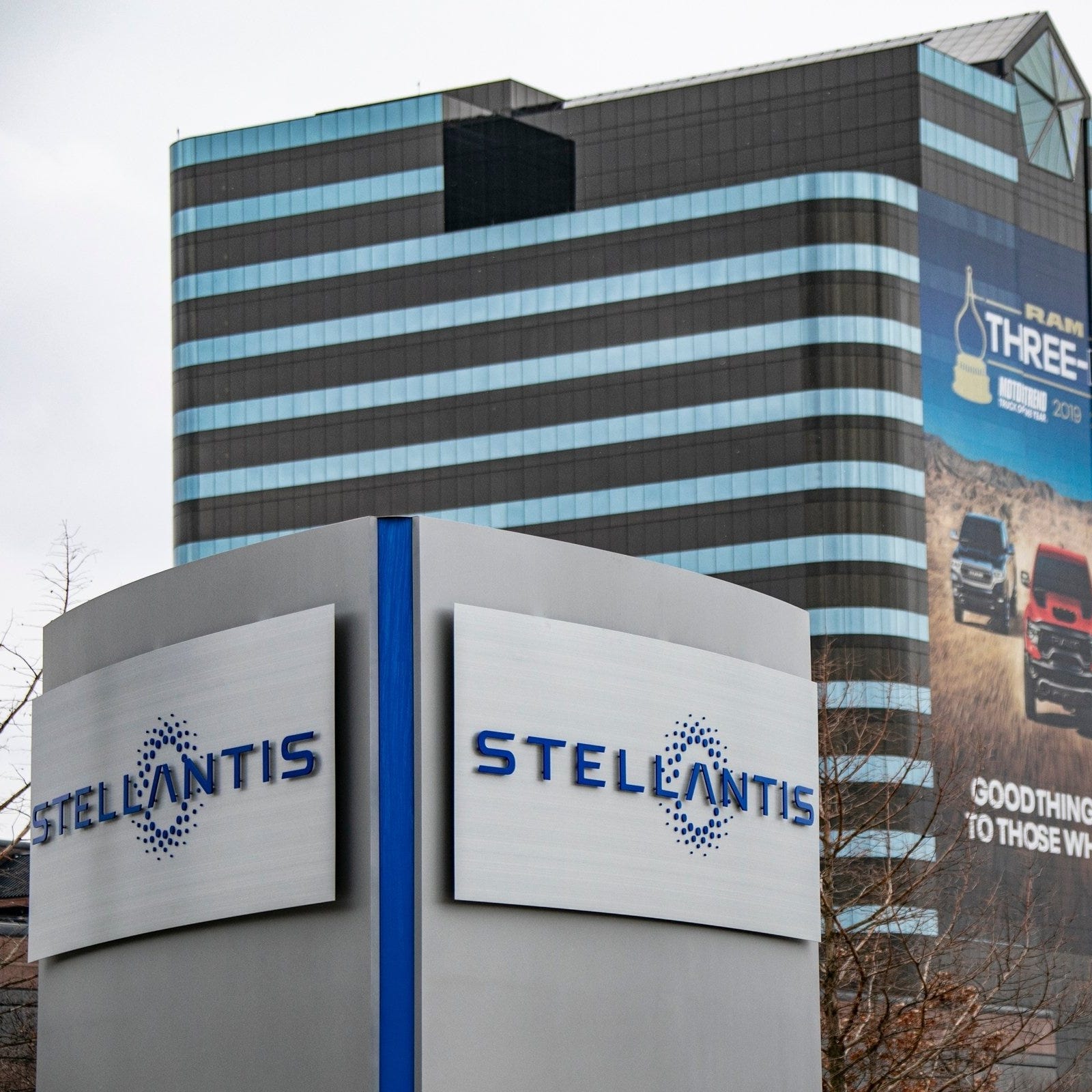 Stellantis announced its 2022 earnings and profit-sharing checks for 2023 on Wednesday.