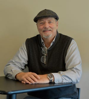 Michael Barone ha fondato Hot Mama Bread, che può essere acquistato nei negozi di alimentari di Sandusky e Toledo. Il famoso pane all'aglio è nato nel ristorante della famiglia Barone, Rosie's Italian Grille a Toledo.