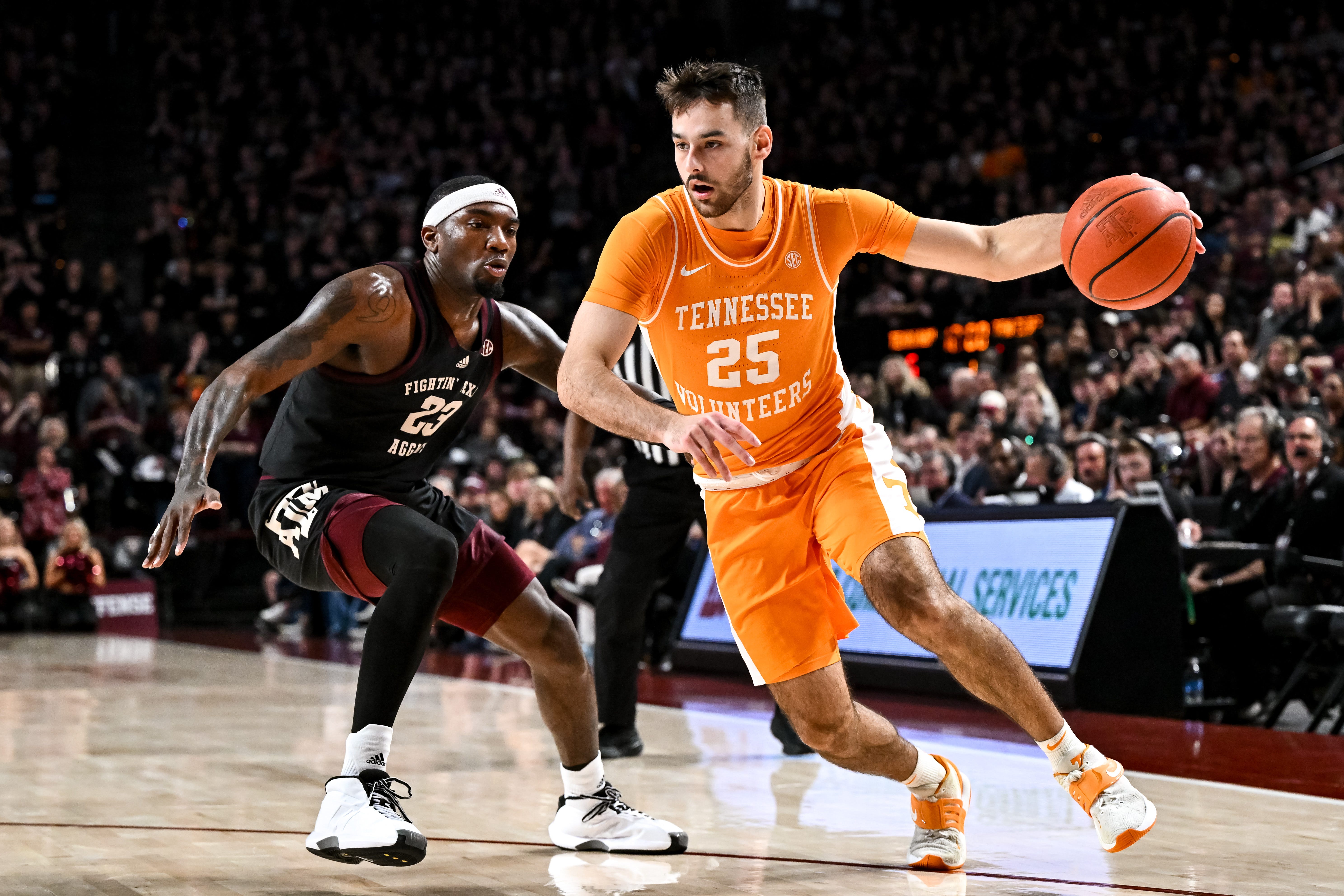Tennessee basketball falls at Texas A&M, drops fourth straight road game