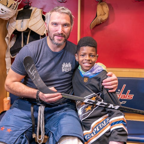 "The Last of Us" actor Keivonn Woodard, right, mee