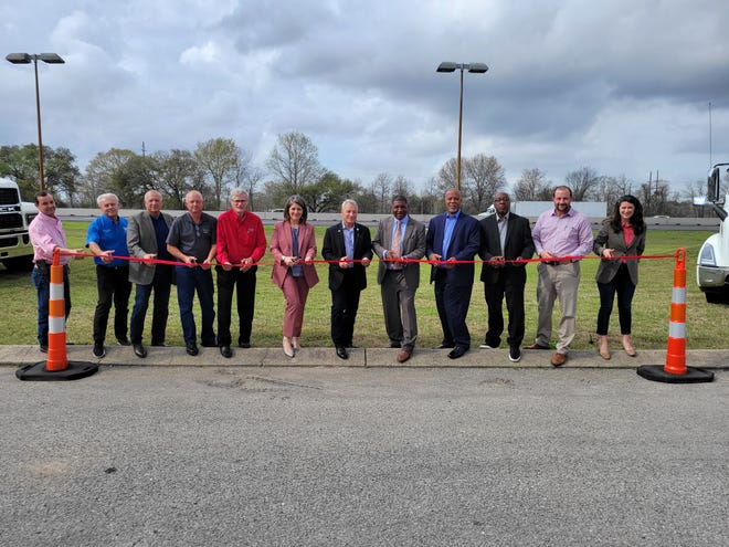 DOTD Secretary Shawn Wilson joined area officials for a ribbon-cutting ceremony for the completion of widening of Interstate 10 from La. 328 to La. 347.