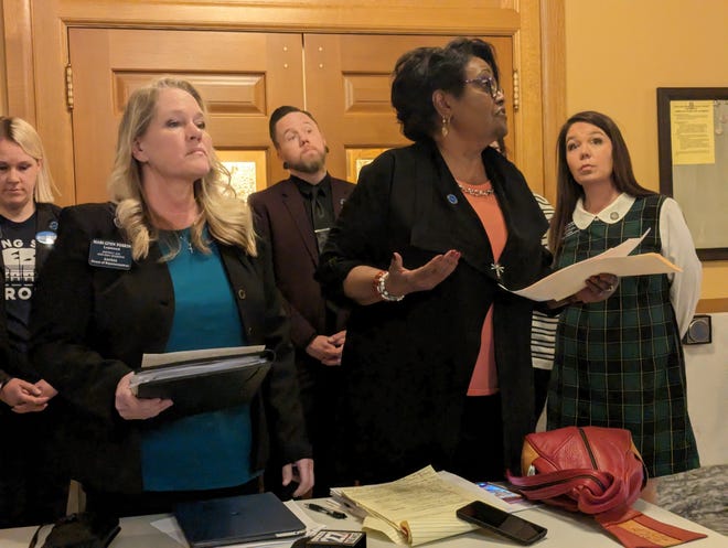Kansas House Democrats said that they and public schools may look into a lawsuit if the Legislature fails to follow a state statute mandating it fund at least 92{515baef3fee8ea94d67a98a2b336e0215adf67d225b0e21a4f5c9b13e8fbd502} of excess special education costs in the state's public schools.