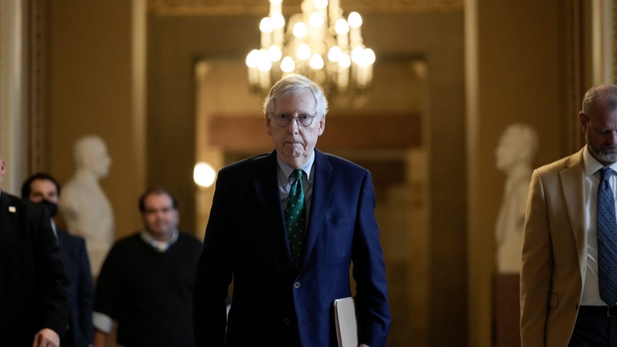 Sen. Mitch McConnell released from hospital after fall that led to concussion and rib fracture – USA TODAY