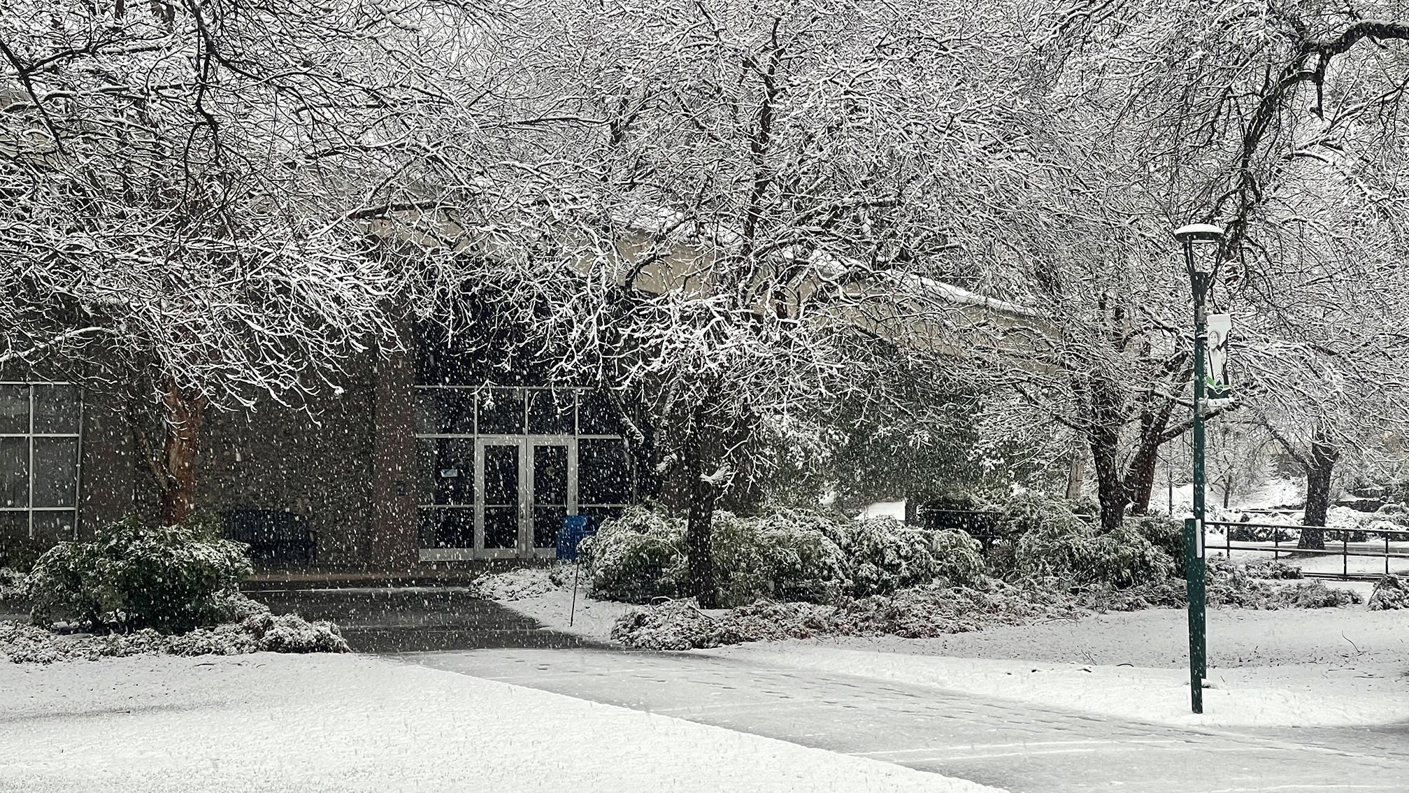 California Winter Storm Cancels Class At Shasta College 2 More Schools california-winter-storm-cancels-class-at-shasta-college-2-more-schools