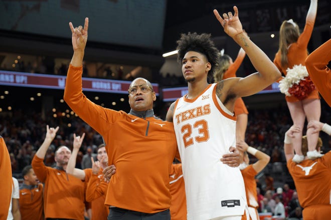 Texas faces awkward situation if Rodney Terry leads team to Final Four
