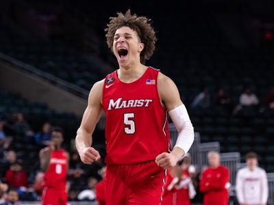 Marist holds off Saint Peter's, advances to first MAAC Tournament final as 11-seed