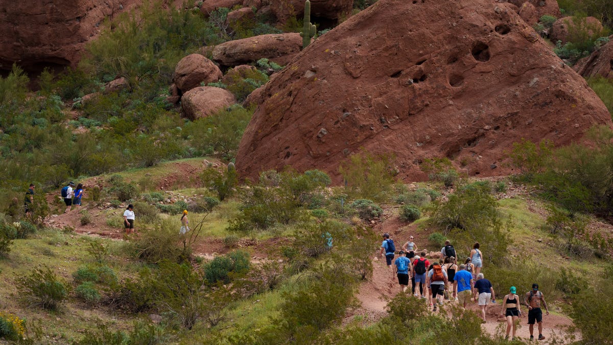 3 hiking trails in Phoenix will be closed during extreme heat days