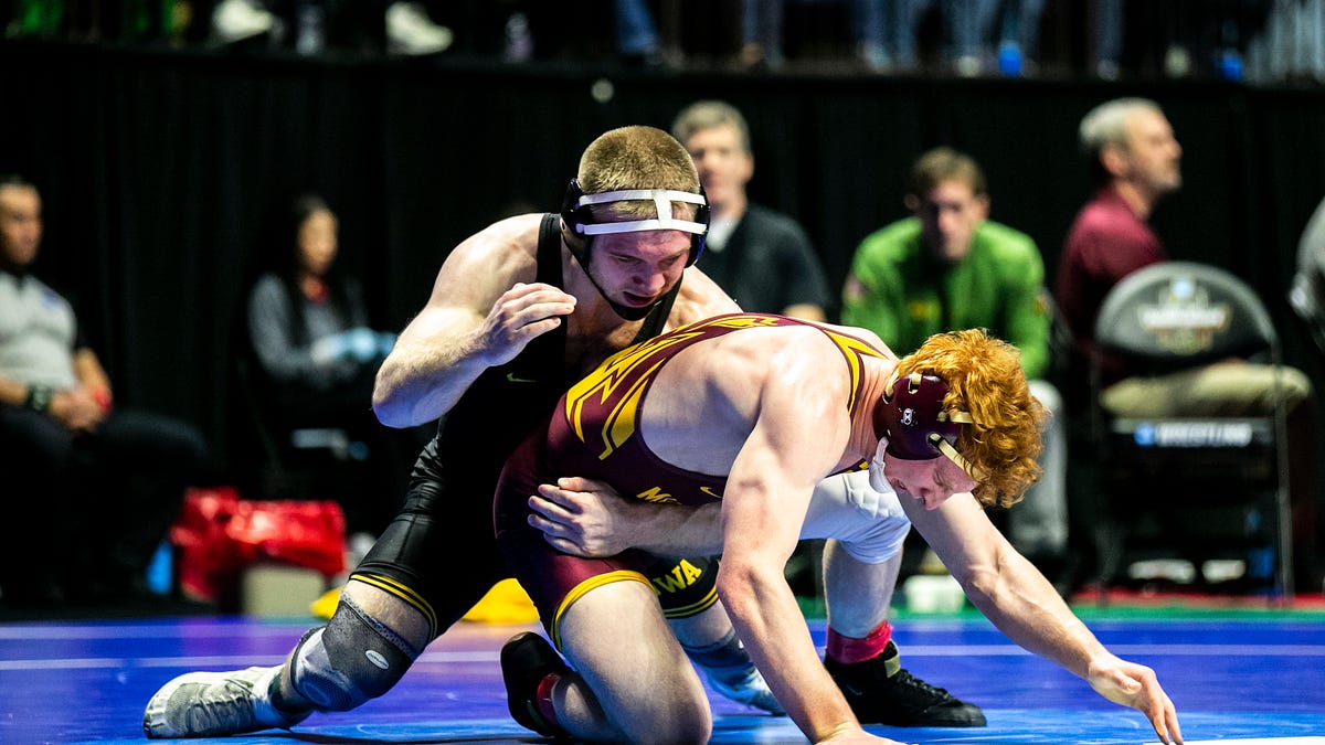 How to watch, listen to Iowa wrestling’s dual against Minnesota today