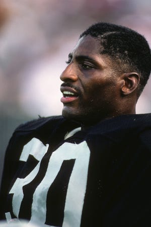 LOS ANGELES - OCTOBER 25:  Defensive back Stacey Toran #30 of the Los Angeles Raiders looks on during the game against the Seattle Seahawks at the Los Angeles Memorial Coliseum on October 25, 1987.