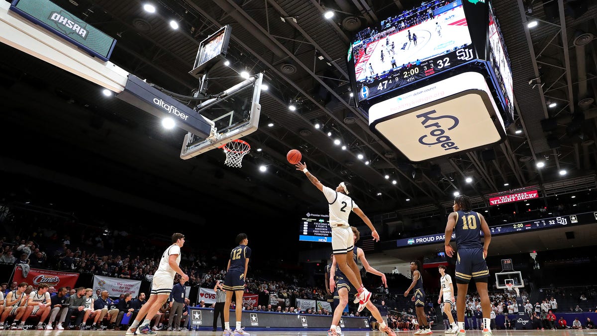 OHSAA boys basketball state championship score updates: Hoban tops Pickerington Central to win title - Akron Beacon Journal image