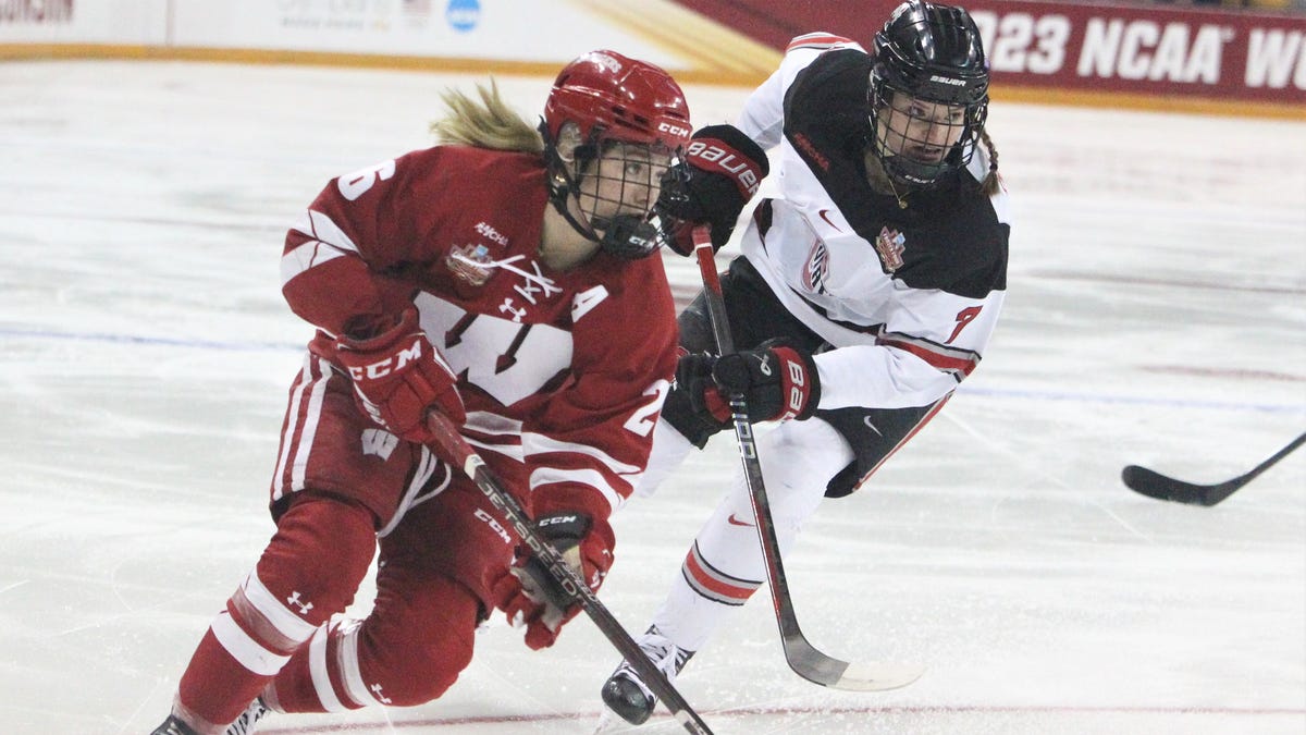 Casey O’Brien reaches milestone as Wisconsin women’s hockey completes sweep of Minnesota State