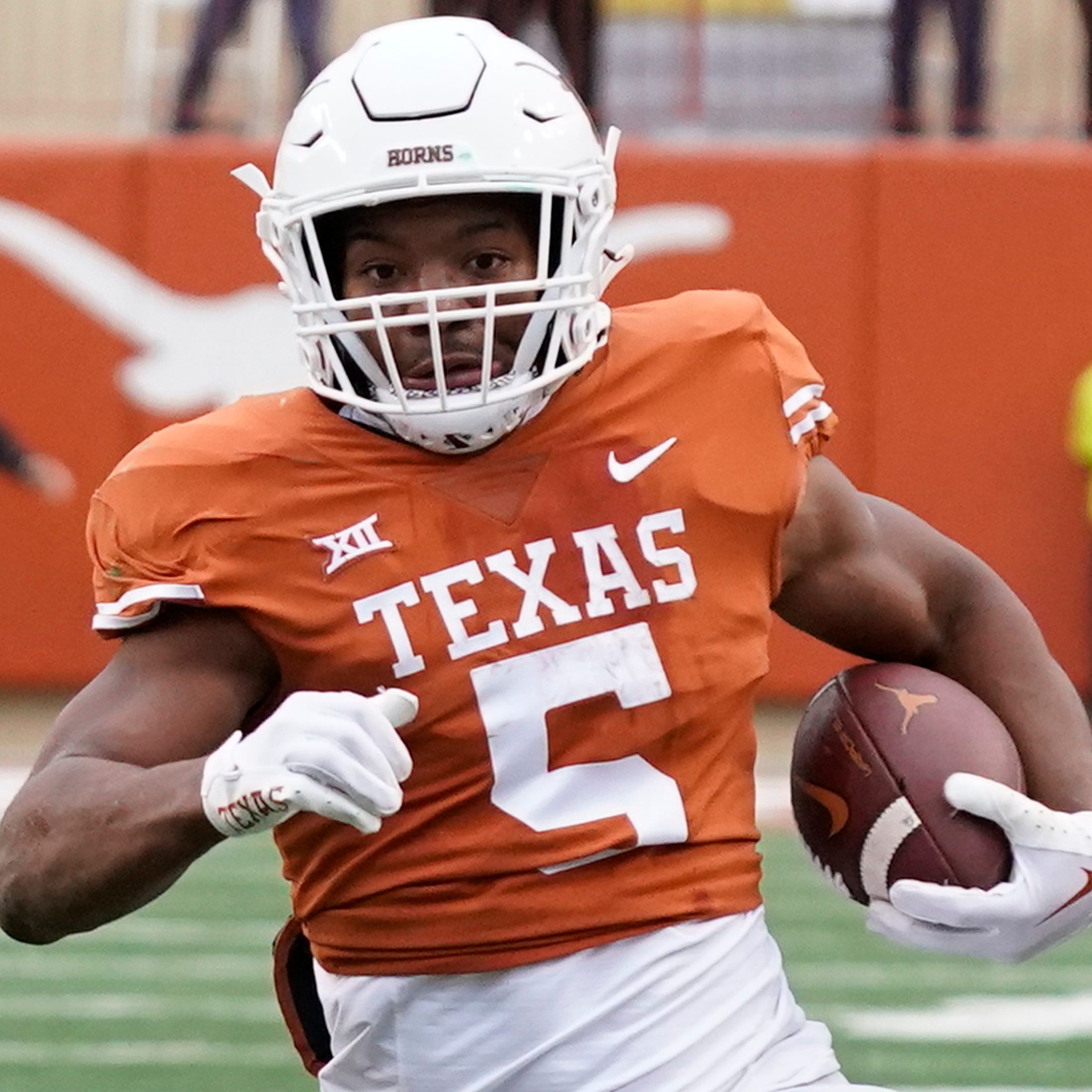 Could former Texas star Bijan Robinson be the first running back taken in the top 10 of an NFL draft since 2018?