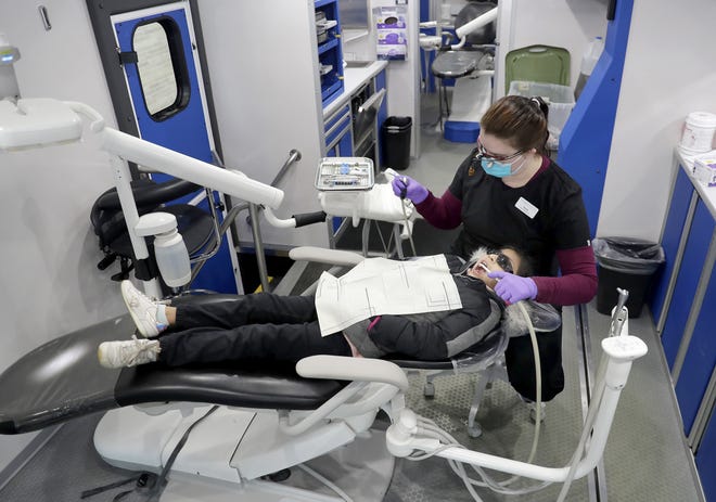 Tri-County Dental provides free dental care to Fox Valley students