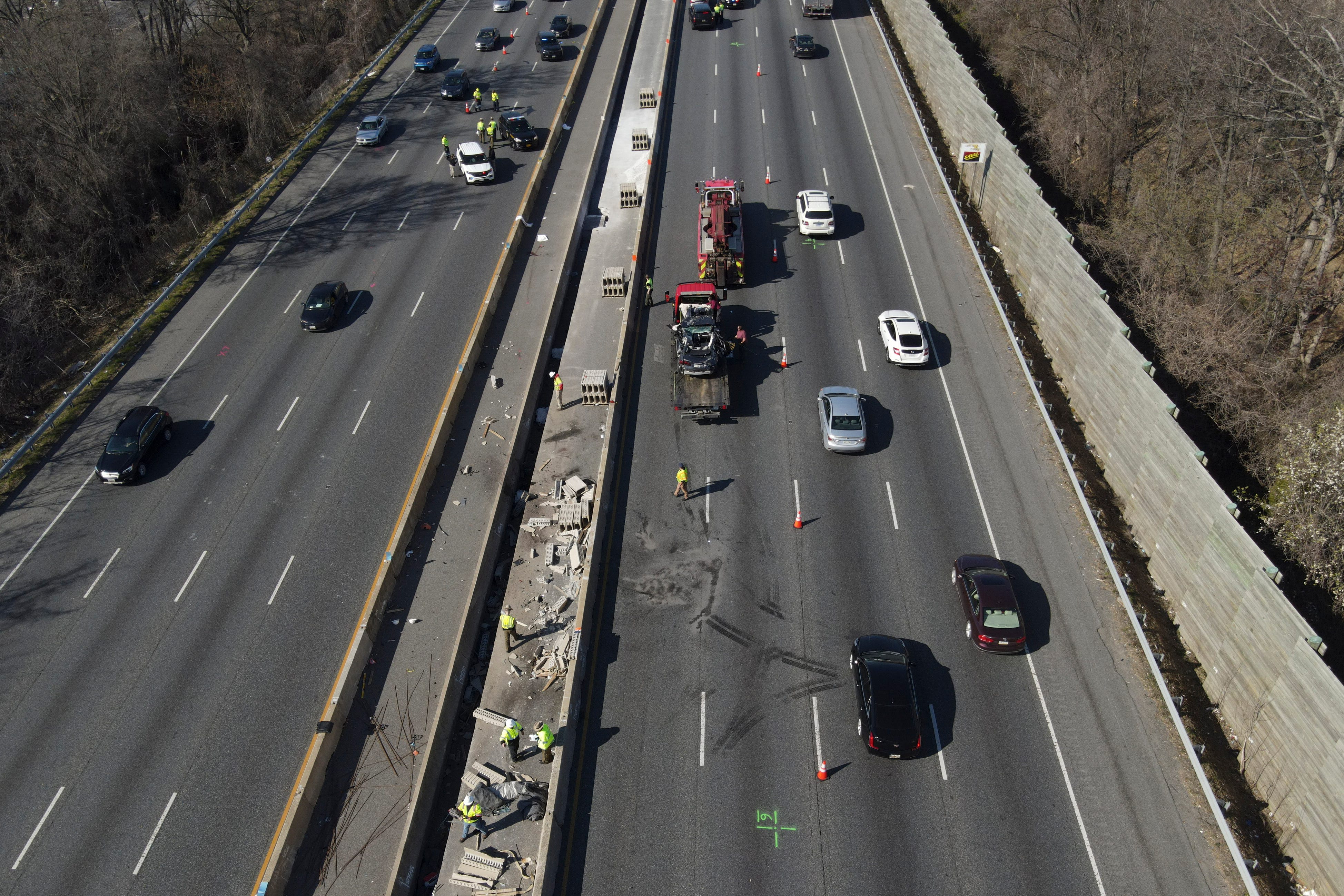 6 highway workers die after crash in I-695 Maryland work zone: Police
