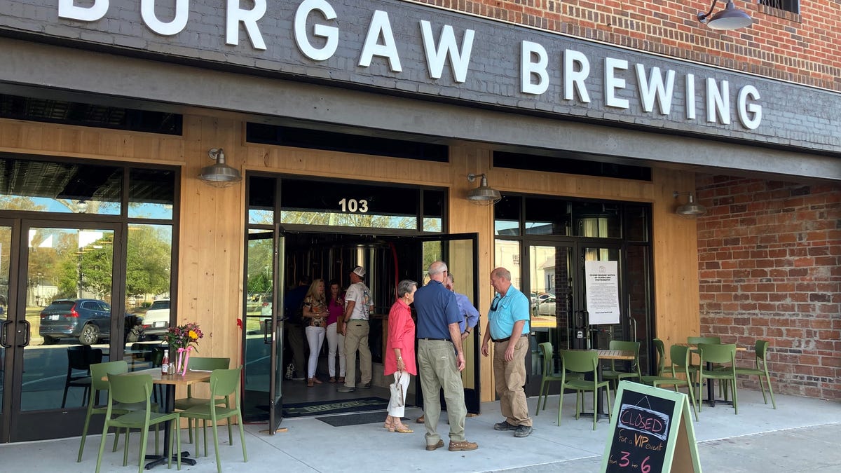 PHOTOS Grand opening of Burgaw Brewing