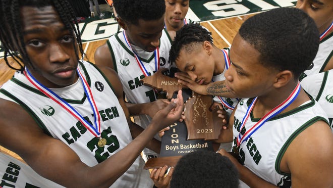 Big fourth quarter for Cass Tech leads to first title