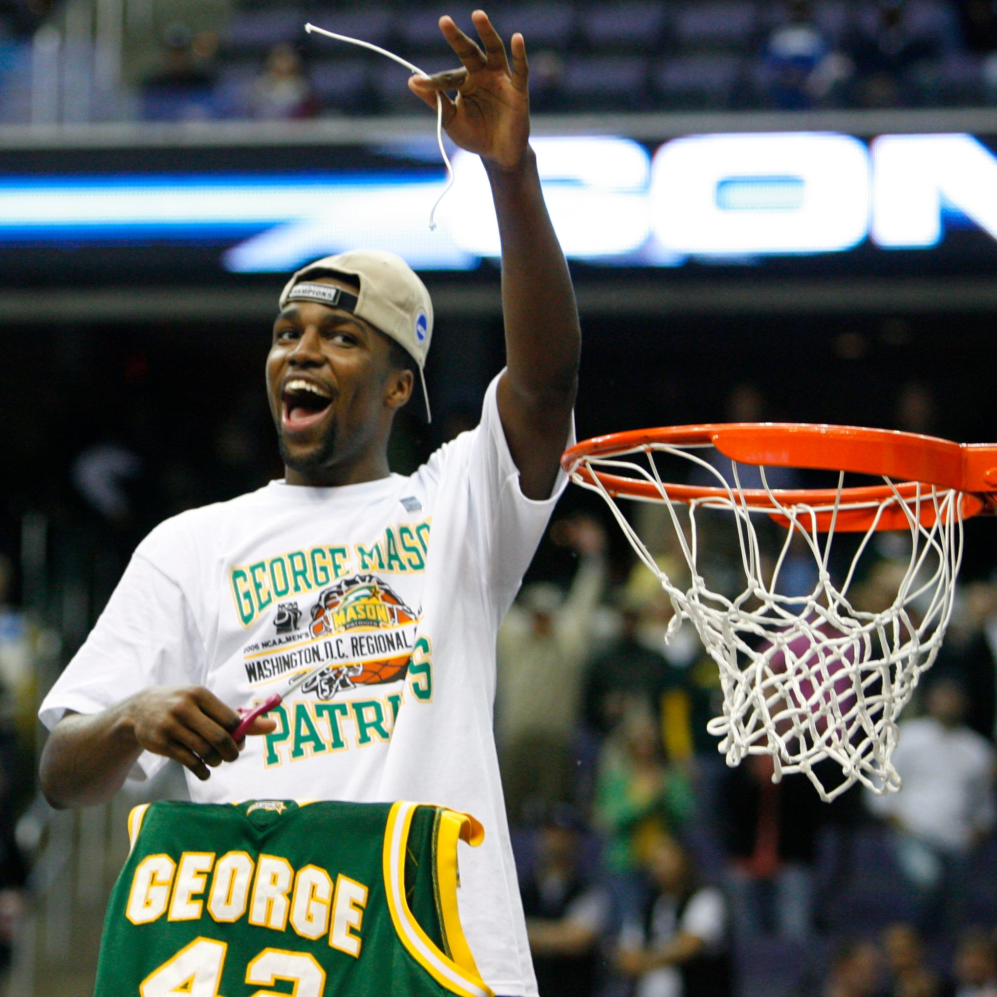 George Mason guard Folarin Campbell celebrates after the Patriots defeated Connecticut to reach the Final Four in 2006.