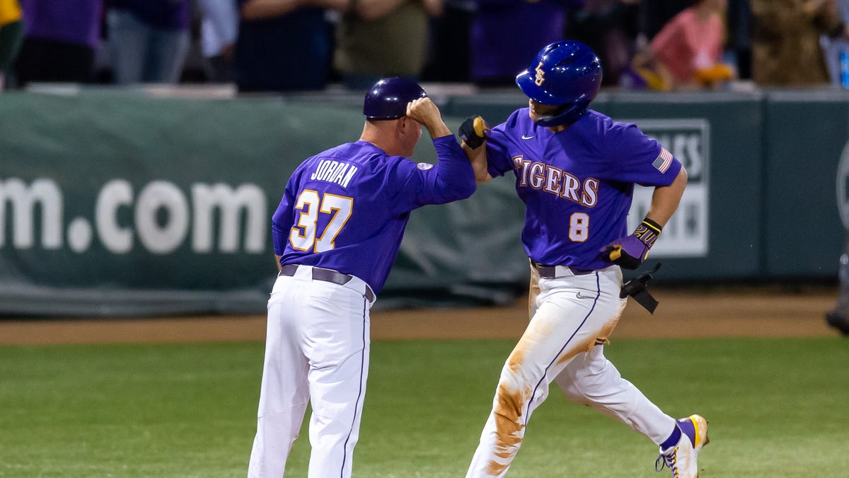 Following bad loss to Kentucky LSU baseball receives good news on Gavin Dugas injury Following bad loss to Kentucky LSU baseball receives good news on Gavin Dugas injury