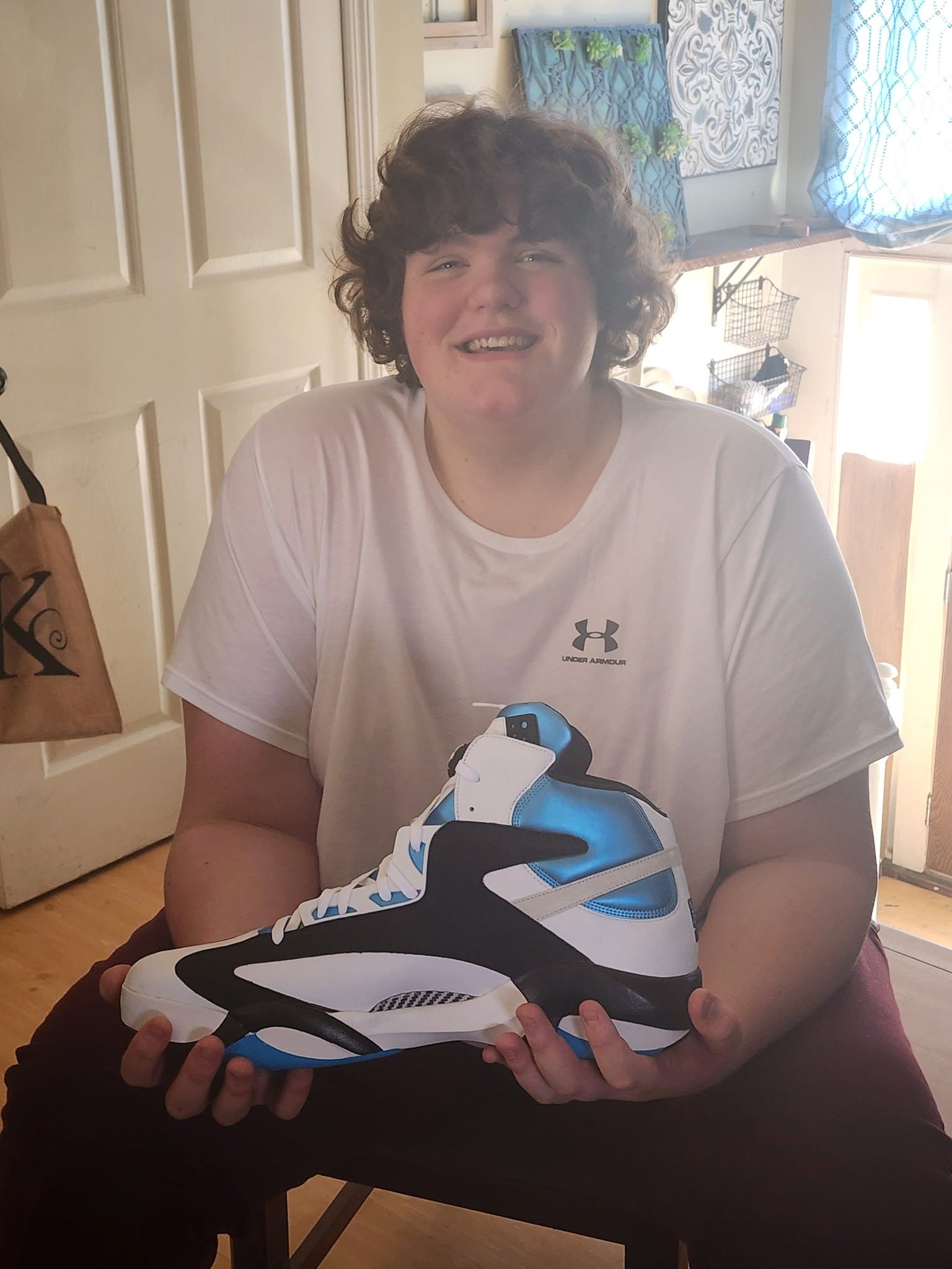 Shaq's phone call is icing on Eric Kilburn's dream of size 23 shoes