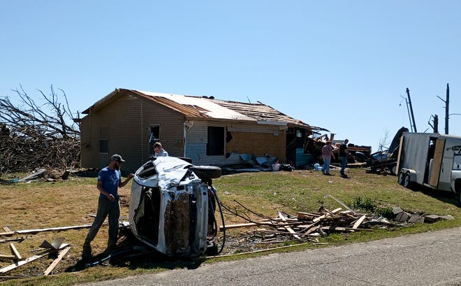 Tennessee tornado deaths: 9 dead in McNairy County after storms, rescues  underway