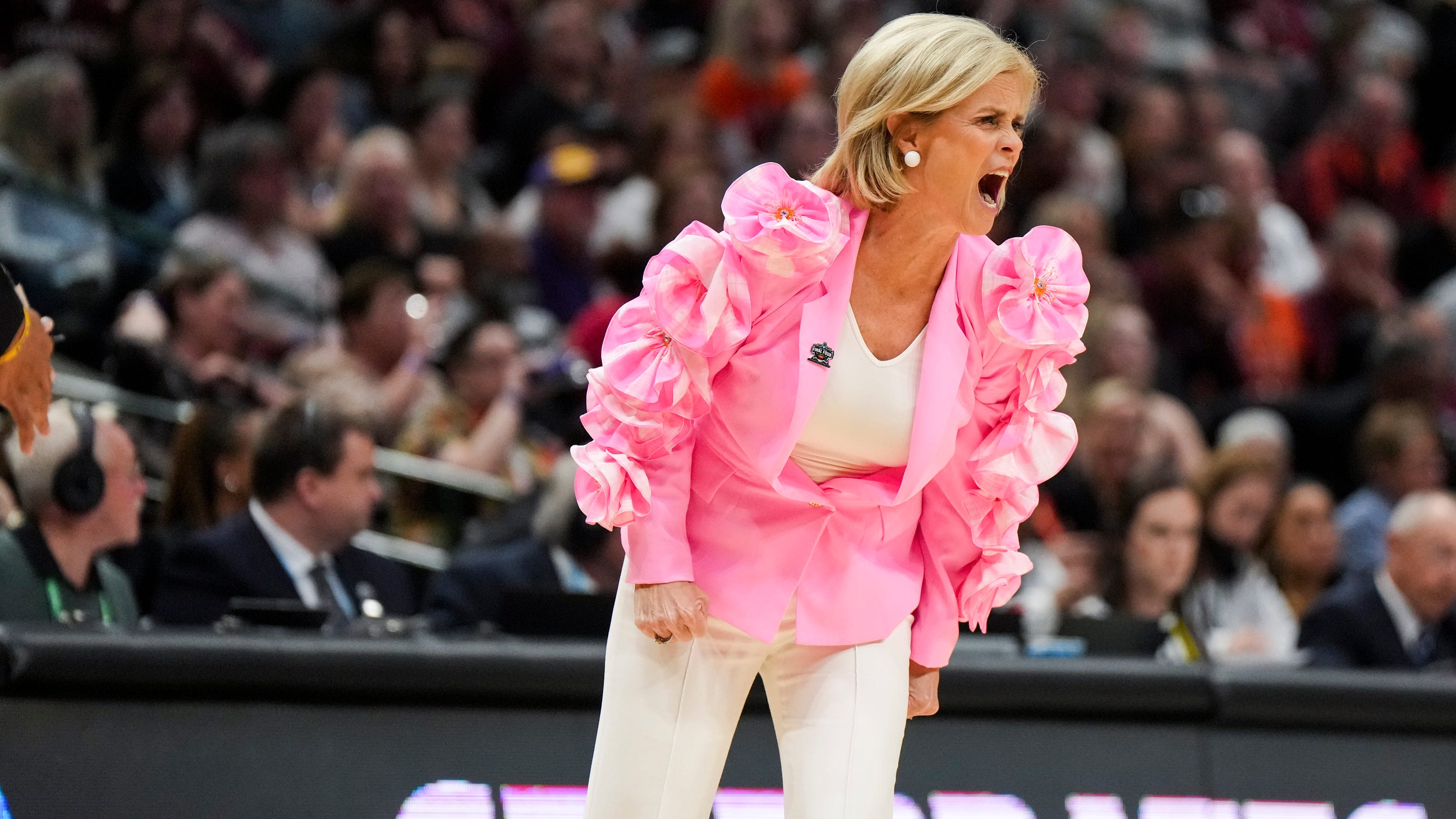 Caitlin Clark Iowa Star On Kim Mulkey LSU In NCAA Championship caitlin-clark-iowa-star-on-kim-mulkey-lsu-in-ncaa-championship