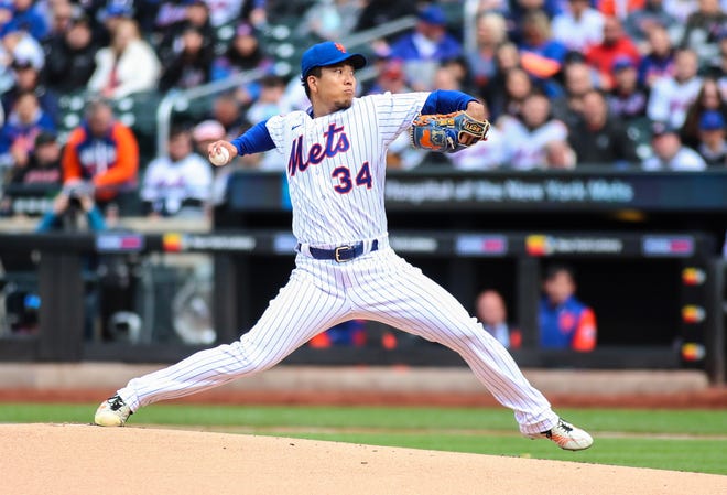New York Mets starting pitcher Kodai Senga (34) pitches in the first inning against the Miami Marlins at Citi Field.
