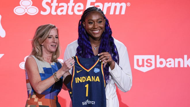 Indiana Fever pick Aliyah Boston with top pick in 2023 WNBA draft Indiana Fever pick Aliyah Boston with top pick in 2023 WNBA draft