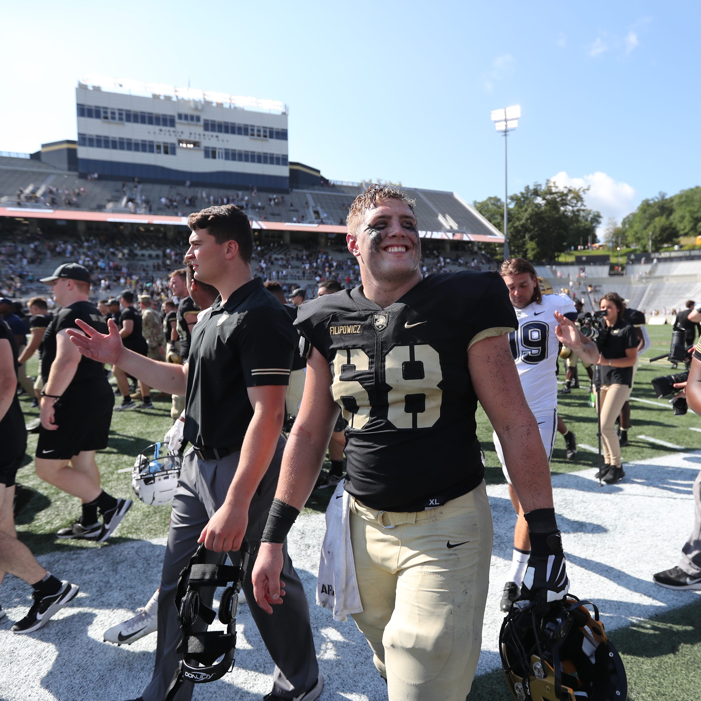 Jackson Filipowicz (68) is one of the top candidates for the Army center position in fall 2023. DANNY WILD/USA TODAY