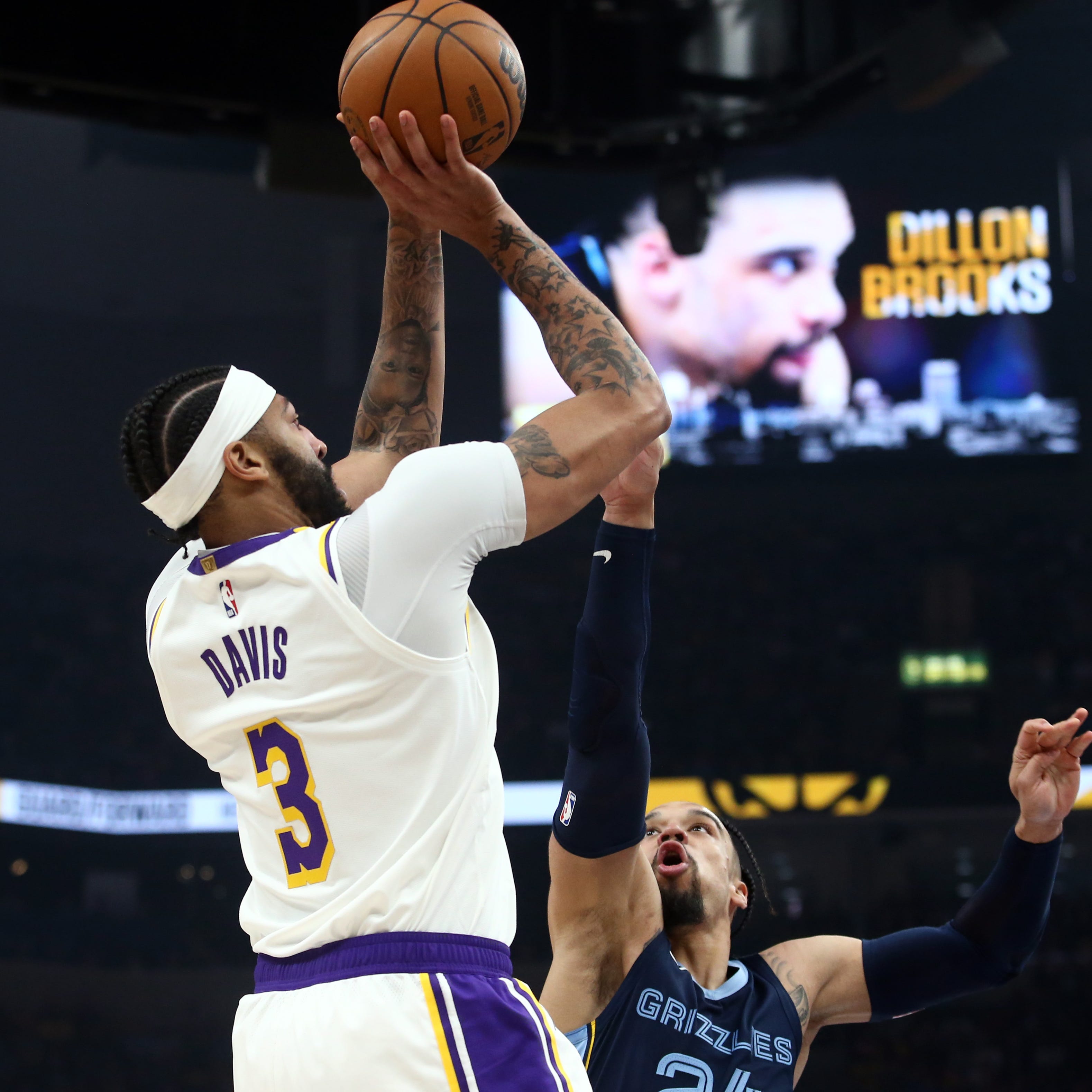 Los Angeles' Anthony Davis was one of four Lakers players to score 20 or more in Sunday's Game 1 win against the Memphis Grizzlies.