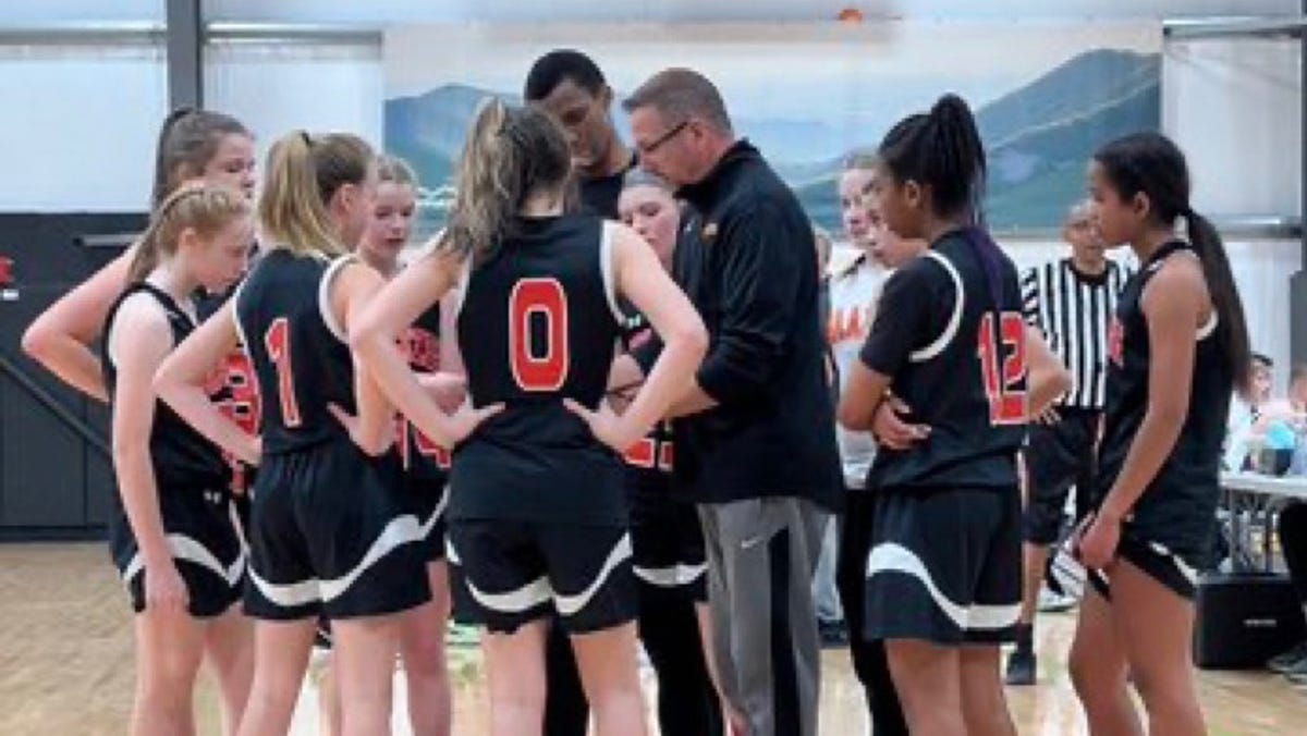 Stuarts Drafts new girls basketball coach brings high school and college experience Stuarts Drafts new girls basketball coach brings high school and college experience