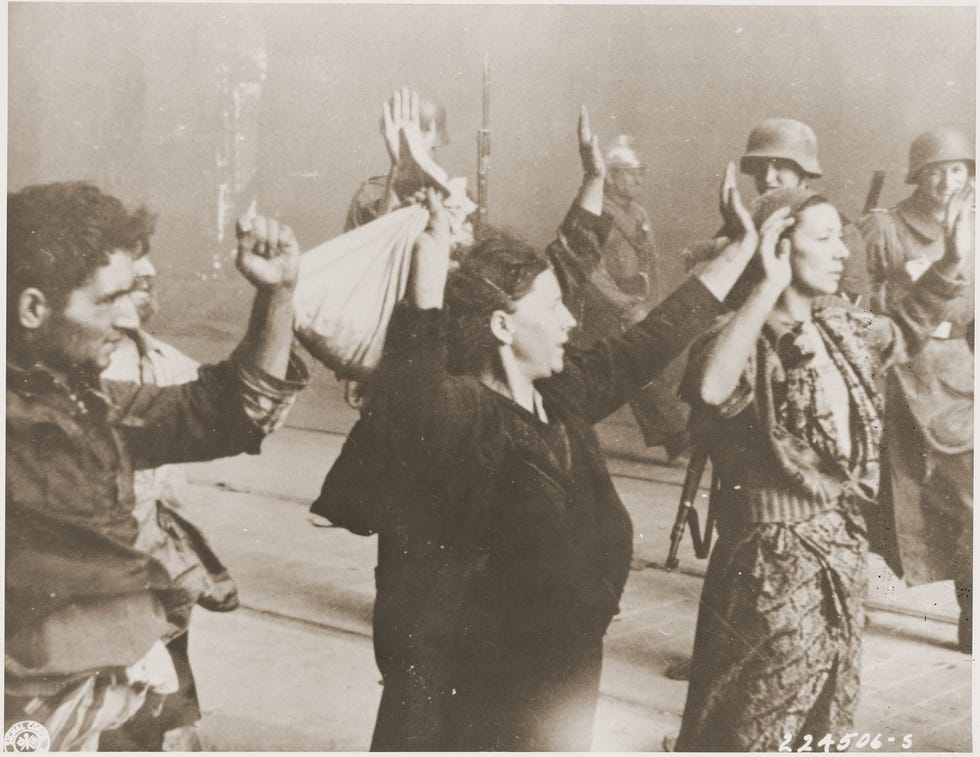 819f0f24-6e66-4269-909e-5bf2c1224ad9-783609 Photographs present brave struggle with Nazis