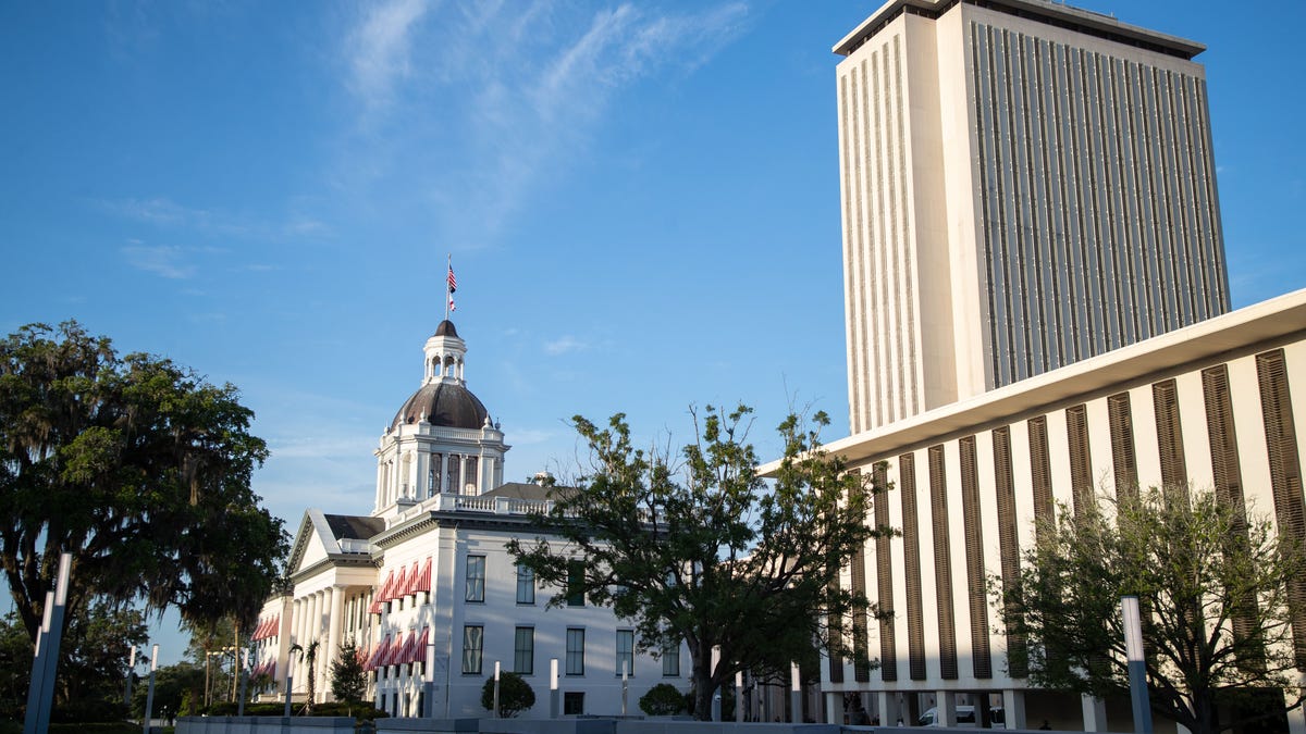 Florida Legislature poised to boost governor’s salary by $110,000