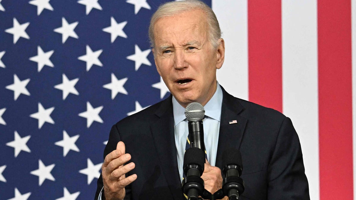 US President Joe Biden speaks about the economy at the International Union of Operating Engineers Local 77 facility in Accokeek, Maryland, on April 19, 2023. (Photo by Jim WATSON / AFP) (Photo by JIM WATSON/AFP via Getty Images) ORIG FILE ID: AFP_33DH63D.jpg