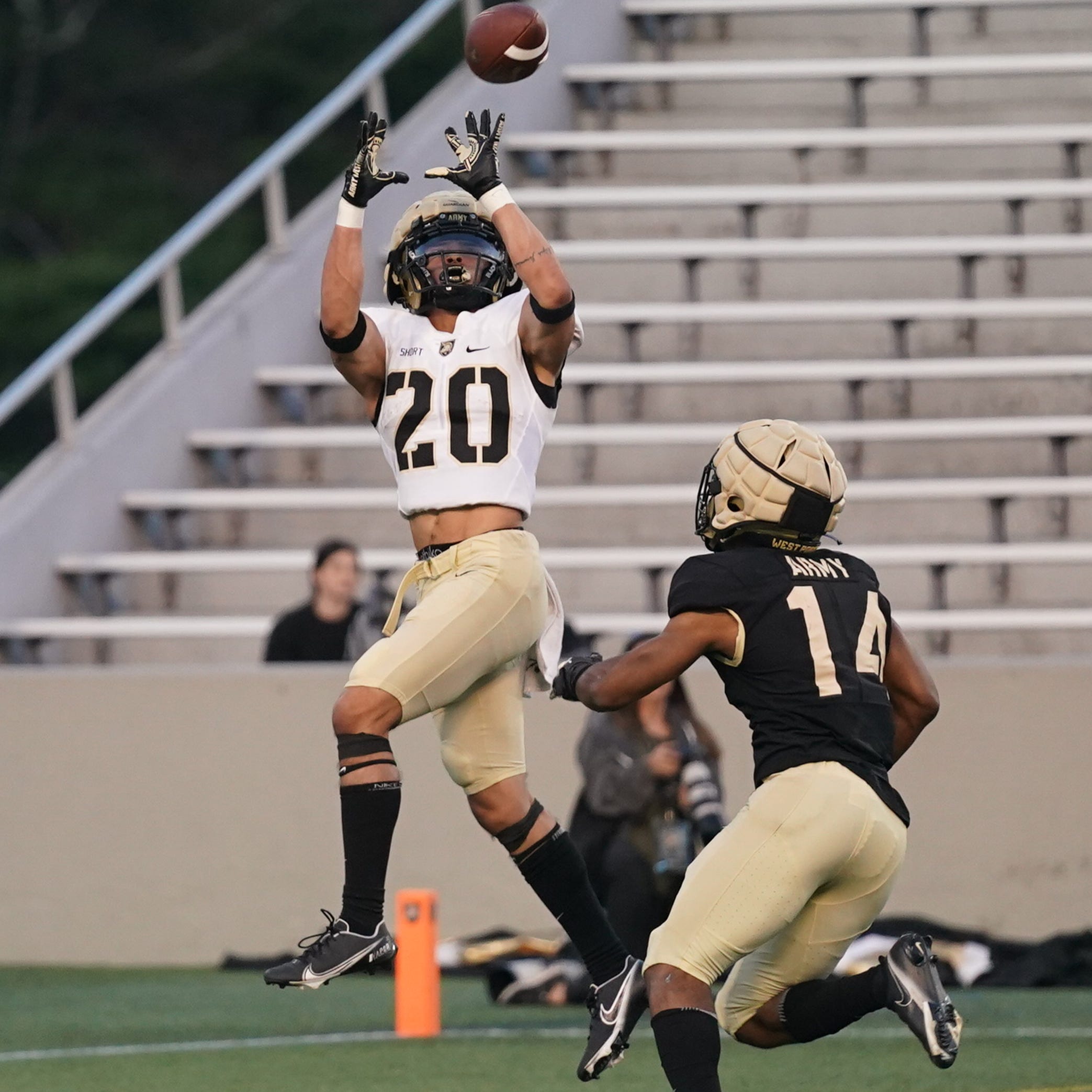 Army West Point running back Noah Short (20) pulls in a pass for a touchdown during a spring scrimmage at Michie Stadium on the campus of the USMA at West Point in West Point on Friday, April 21, 2023. 