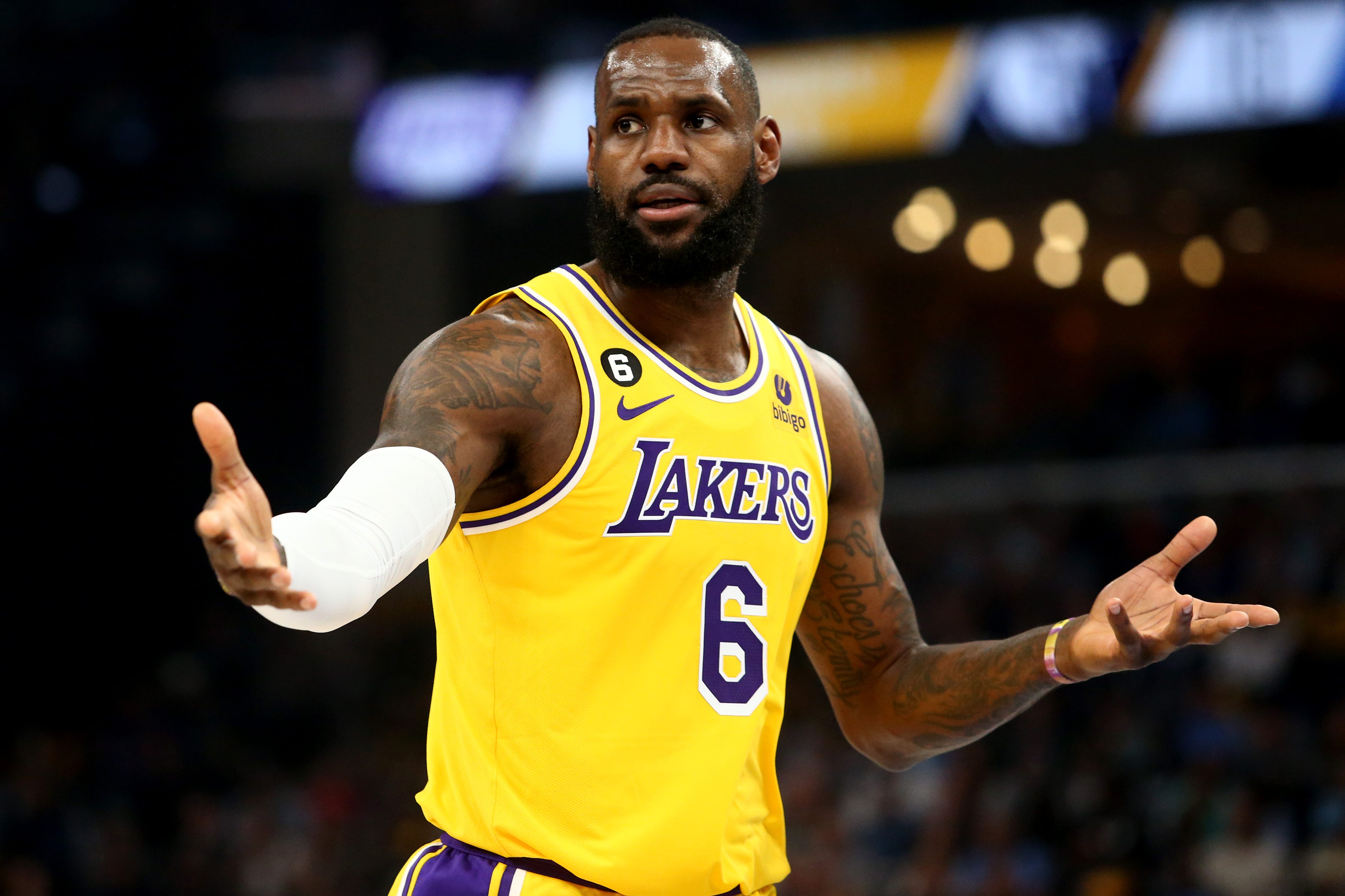 Lakers' LeBron James does not receive any votes for NBA MVP