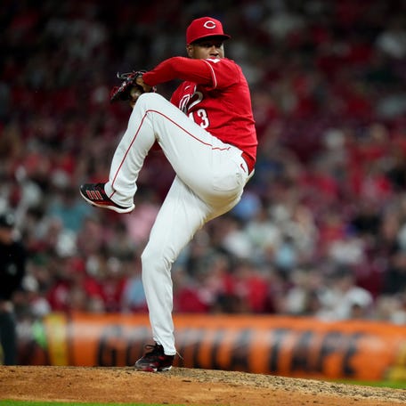 Cincinnati Reds relief pitcher Alexis Diaz (43) delivers in the ninth inning during a baseball game between the Chicago White Sox and the Cincinnati Reds, Saturday, May 6, 2023, at Great American Ball Park in Cincinnati. The Cincinnati Reds won, 5-3. 