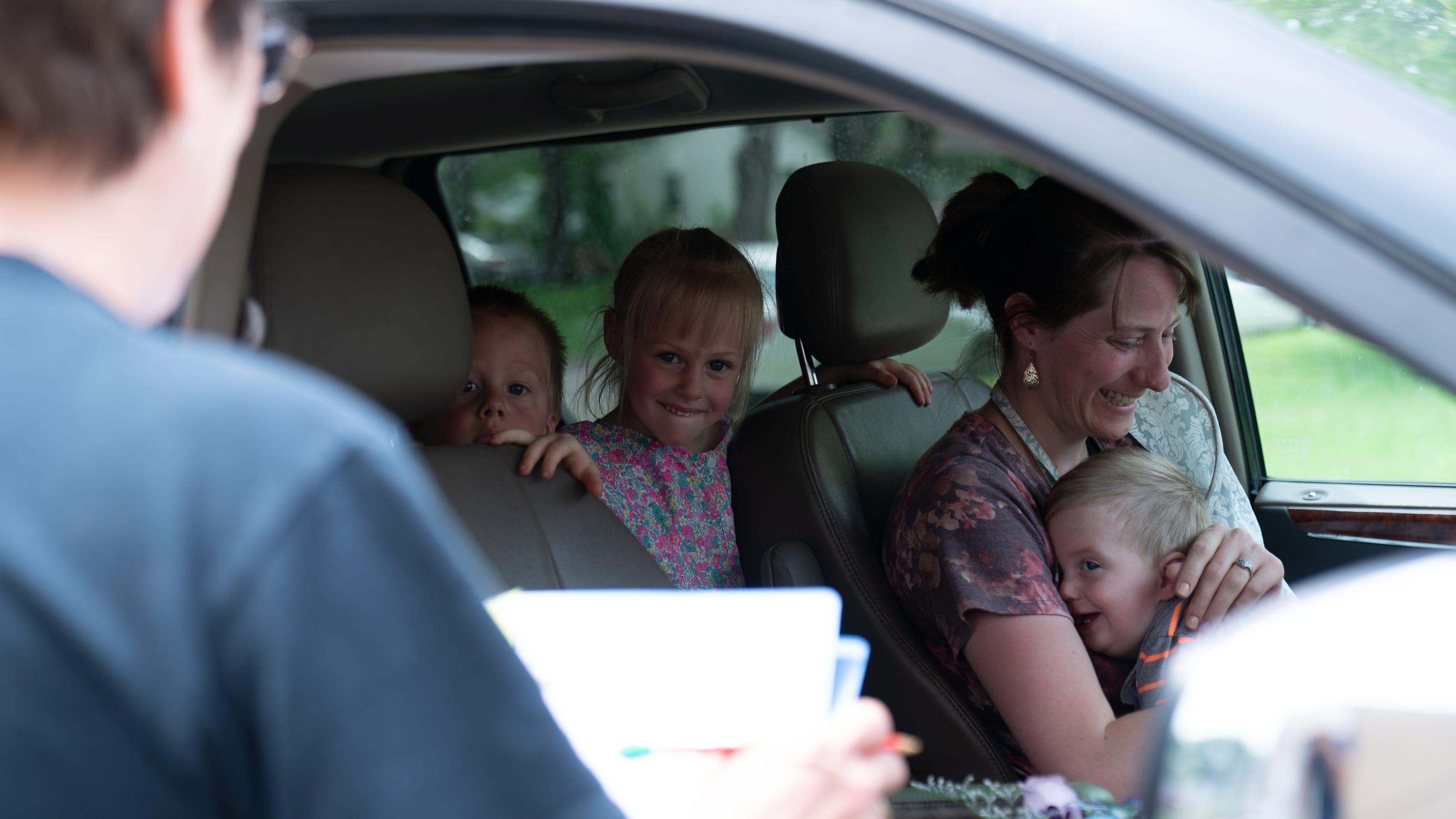 Kansas lawmaker didn't know town had food pantry. Here's who it helps.