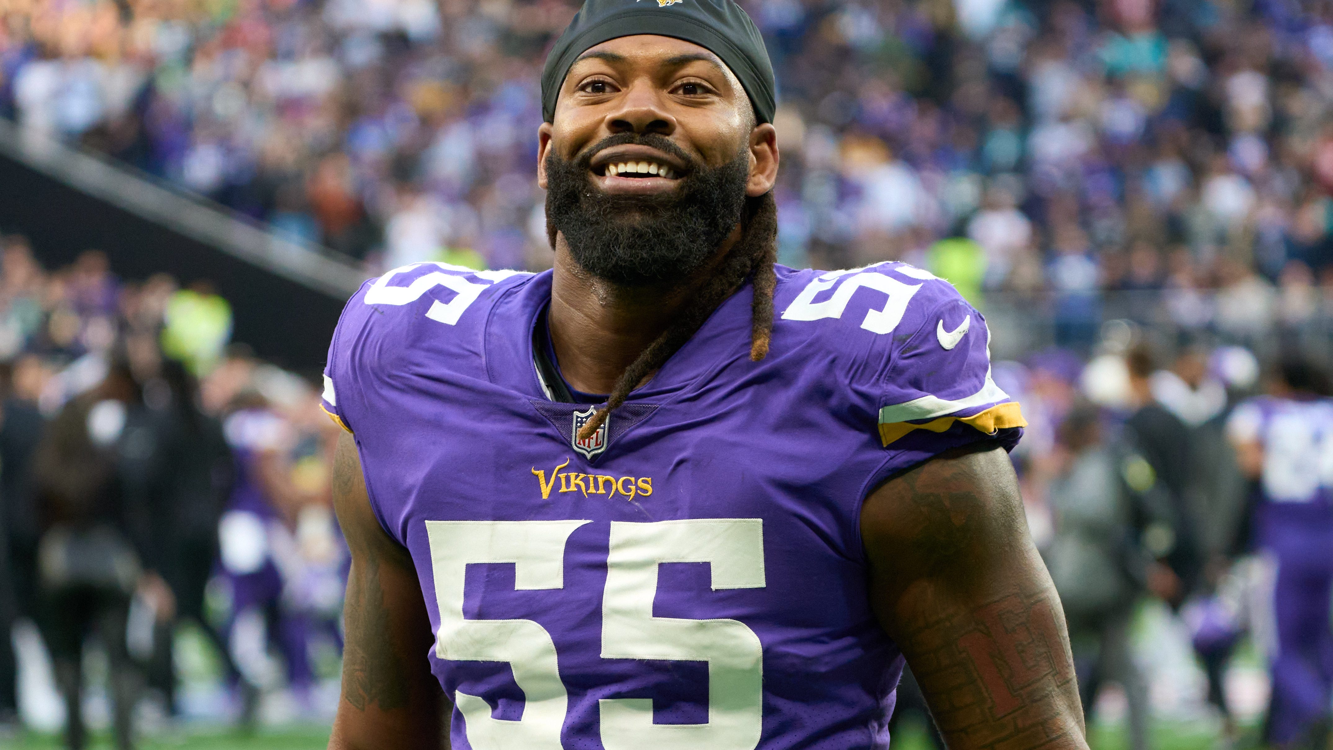 The Minnesota Vikings traded Za'Darius Smith to the Cleveland Browns.