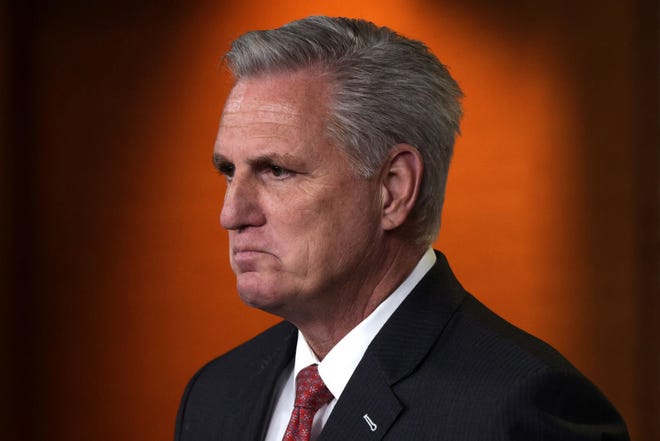 McCarthy mengatakan ‘tidak ada kemajuan’ menjelang pembicaraan Selasa dengan Biden