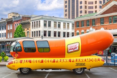 Oscar Mayer Wienermobile cambia su nombre a Frankmobile