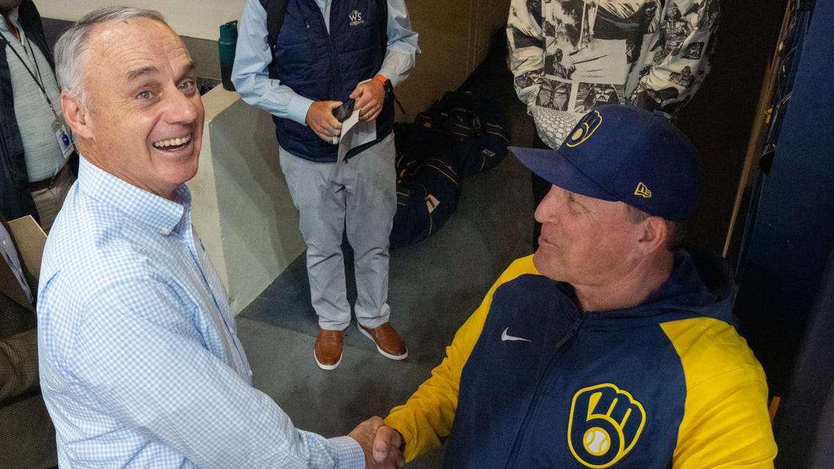 Milwaukee Brewers akan mempekerjakan manajer Pat Murphy, kata laporan itu