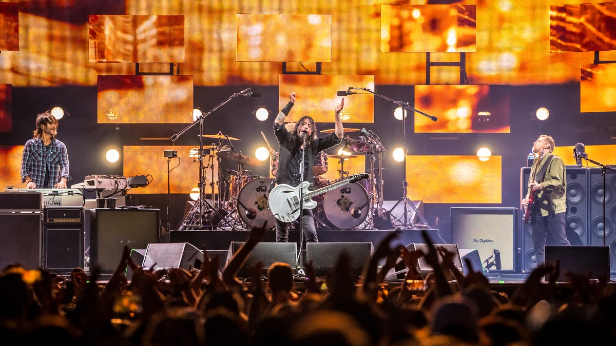 Foo Fighters answer the call with solid set at Boston Calling Foo Fighters answer the call with solid set at Boston Calling
